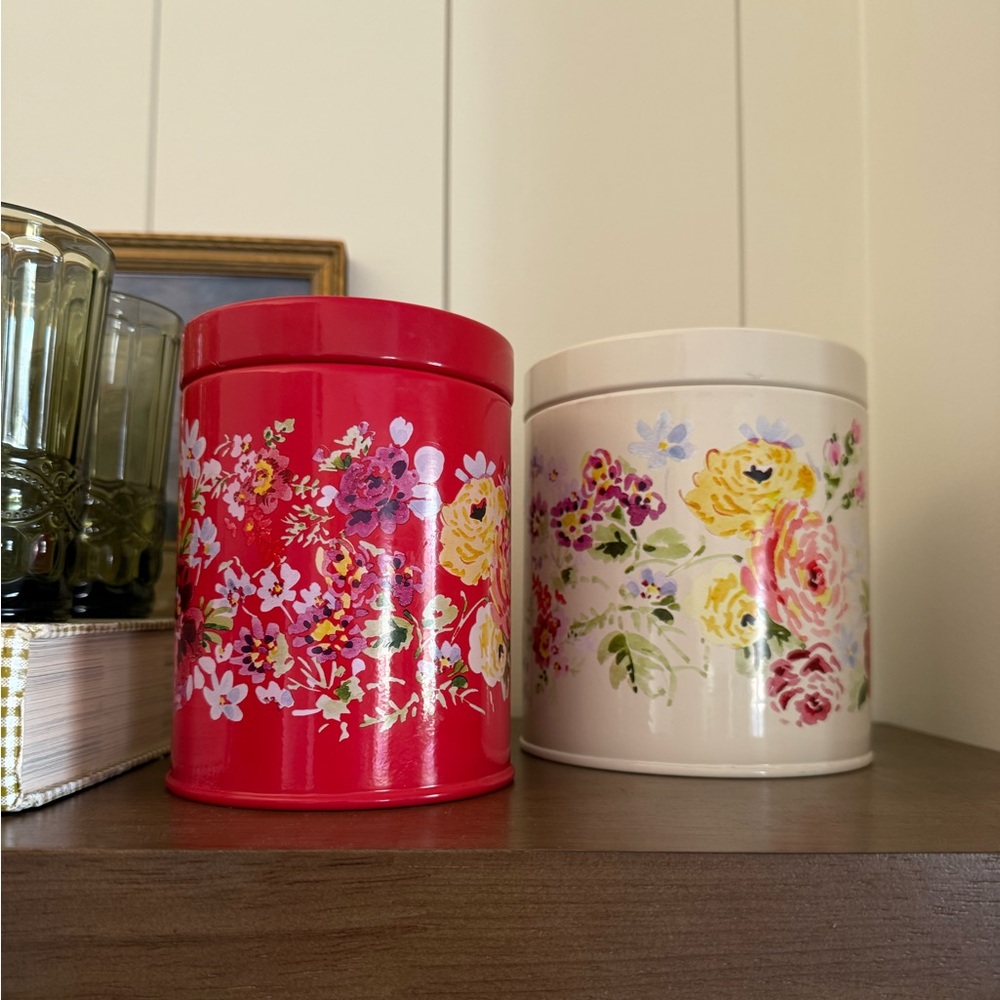 The Pioneer Woman Country Garden Floral Tin Steel Linen Beige Red Canisters